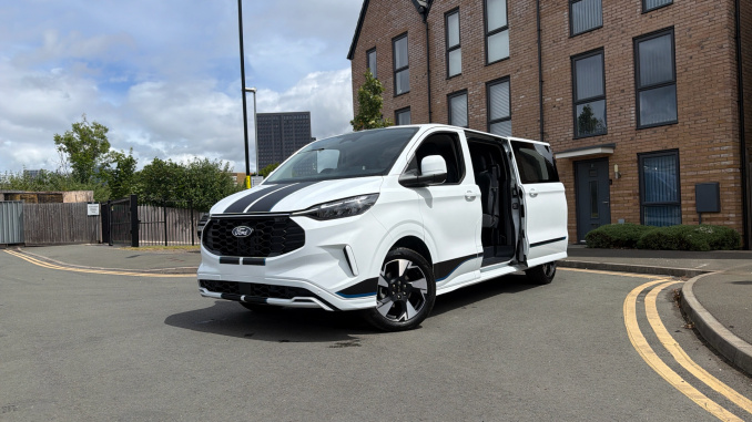 Ford Transit Custom 320 L2 Diesel Fwd 2.0 EcoBlue 150ps H1 Double Cab Van Sport - Image 37
